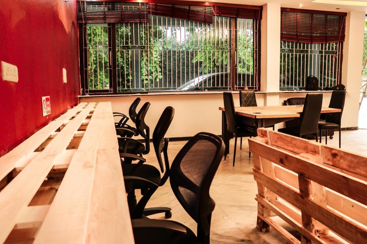 Farmstay - Capsule Den นิวเดลี ภายนอก รูปภาพ