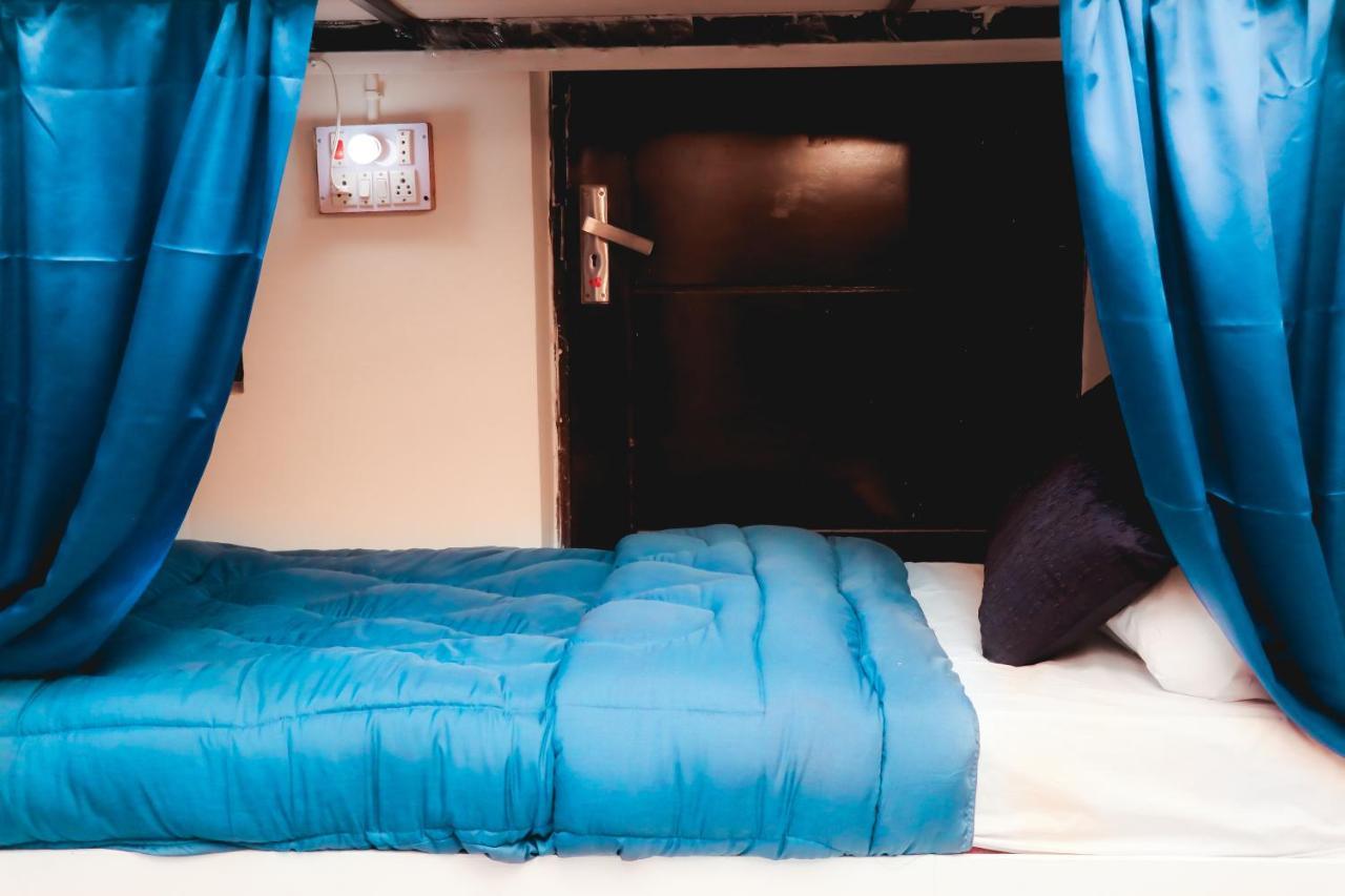Farmstay - Capsule Den นิวเดลี ภายนอก รูปภาพ