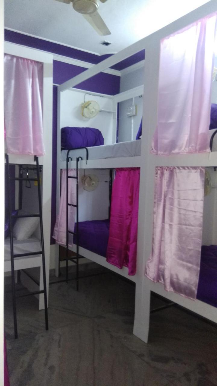Farmstay - Capsule Den นิวเดลี ภายนอก รูปภาพ