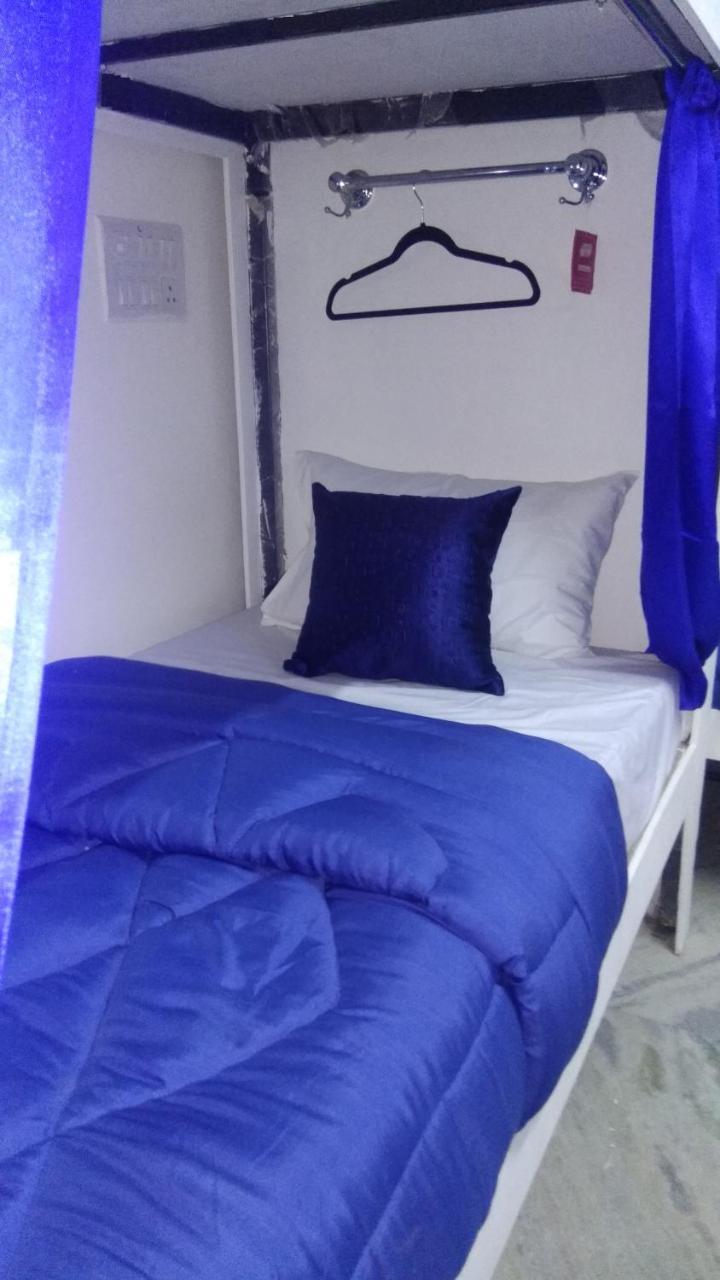 Farmstay - Capsule Den นิวเดลี ภายนอก รูปภาพ